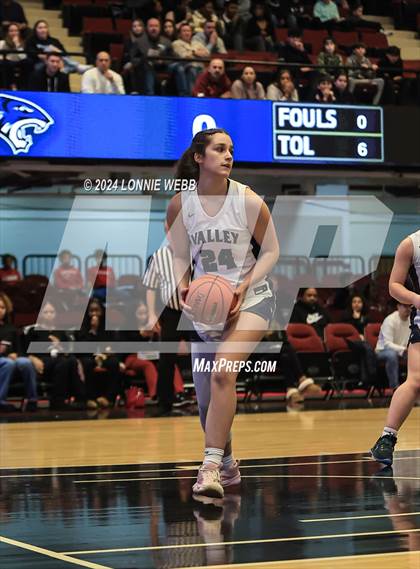 Thumbnail 3 in Croton-Harmon vs Putnam Vally (Section 1 Class B Semifinal) photogallery.