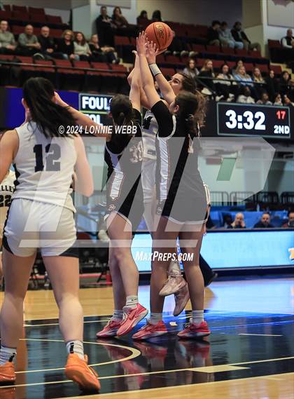 Thumbnail 2 in Croton-Harmon vs Putnam Vally (Section 1 Class B Semifinal) photogallery.
