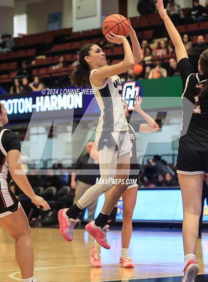 Thumbnail 1 in Croton-Harmon vs Putnam Vally (Section 1 Class B Semifinal) photogallery.