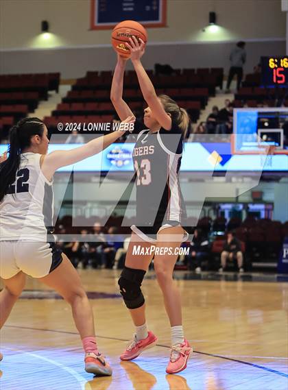 Thumbnail 3 in Croton-Harmon vs Putnam Vally (Section 1 Class B Semifinal) photogallery.