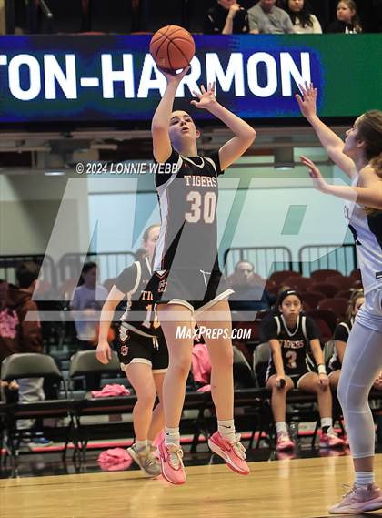 Thumbnail 2 in Croton-Harmon vs Putnam Vally (Section 1 Class B Semifinal) photogallery.