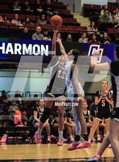 Thumbnail 2 in Croton-Harmon vs Putnam Vally (Section 1 Class B Semifinal) photogallery.