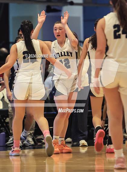 Thumbnail 3 in Croton-Harmon vs Putnam Vally (Section 1 Class B Semifinal) photogallery.