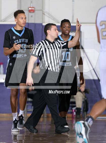 Thumbnail 2 in Clovis North vs. Lathrop (St. Hope Elite Classic) photogallery.
