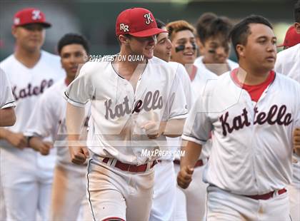 Thumbnail 2 in Anaheim vs. Katella photogallery.