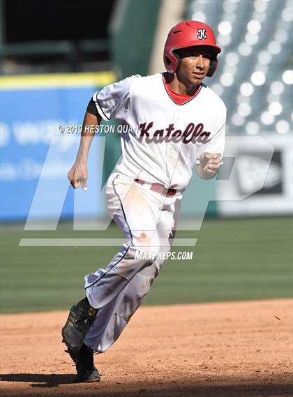 Thumbnail 3 in Anaheim vs. Katella photogallery.