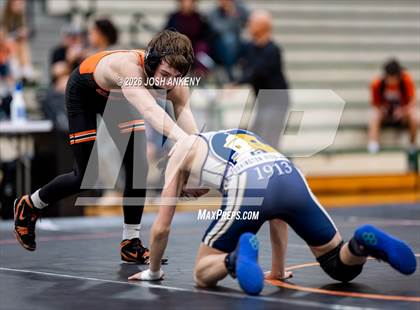 Thumbnail 2 in Covington @ Catholic photogallery.