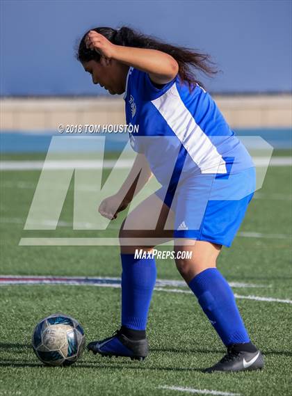Thumbnail 1 in St. Mary's Academy vs. La Salle photogallery.
