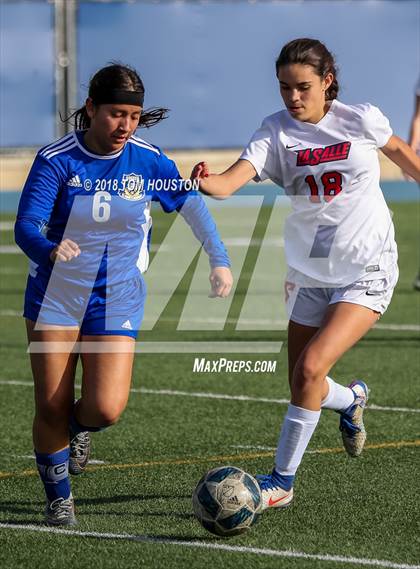 Thumbnail 3 in St. Mary's Academy vs. La Salle photogallery.