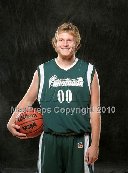 Thumbnail 3 in Ponderosa Team Photos photogallery.