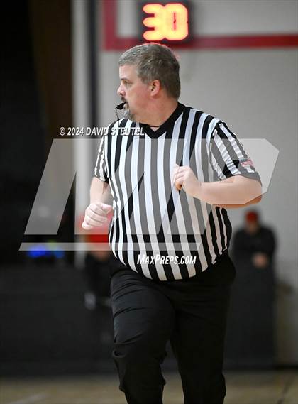 Thumbnail 2 in Sacramento vs. Sacramento Adventist (Sac Adventist Holiday Invitational) photogallery.