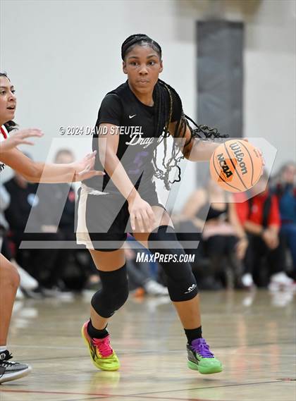 Thumbnail 2 in Sacramento vs. Sacramento Adventist (Sac Adventist Holiday Invitational) photogallery.