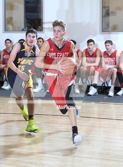 Thumbnail 3 in Valley Torah vs Torah Academy of Bergen County (Steve Glouberman Tournament) photogallery.