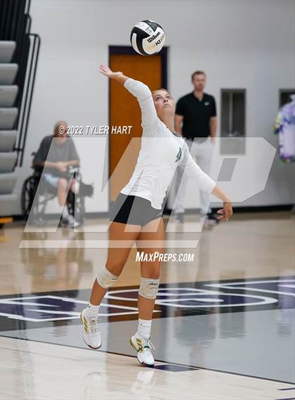 Thumbnail 3 in Floyd Central @ Brownsburg (Bulldog Challenge) photogallery.