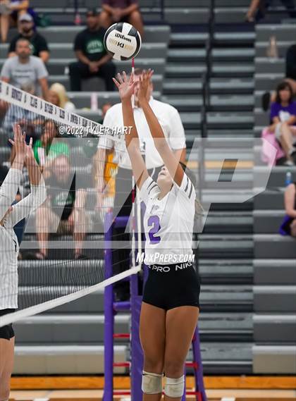 Thumbnail 3 in Floyd Central @ Brownsburg (Bulldog Challenge) photogallery.