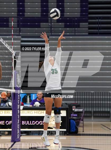 Thumbnail 2 in Floyd Central @ Brownsburg (Bulldog Challenge) photogallery.