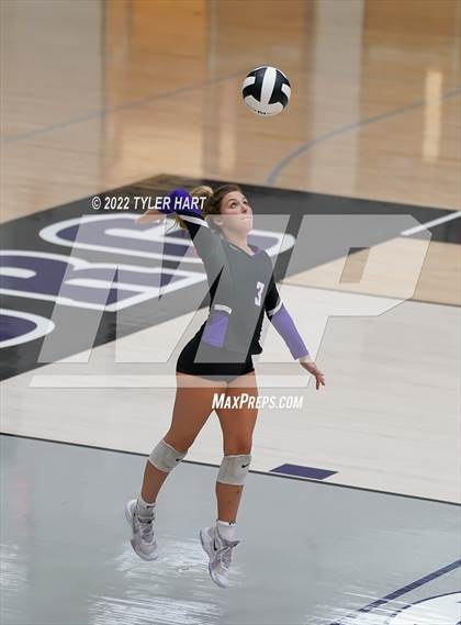 Thumbnail 3 in Floyd Central @ Brownsburg (Bulldog Challenge) photogallery.