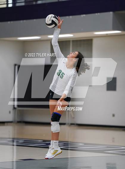 Thumbnail 3 in Floyd Central @ Brownsburg (Bulldog Challenge) photogallery.
