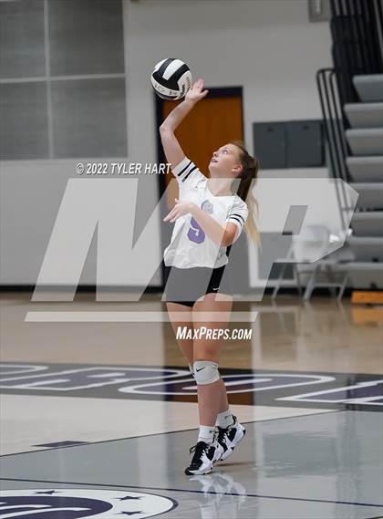 Thumbnail 3 in Floyd Central @ Brownsburg (Bulldog Challenge) photogallery.