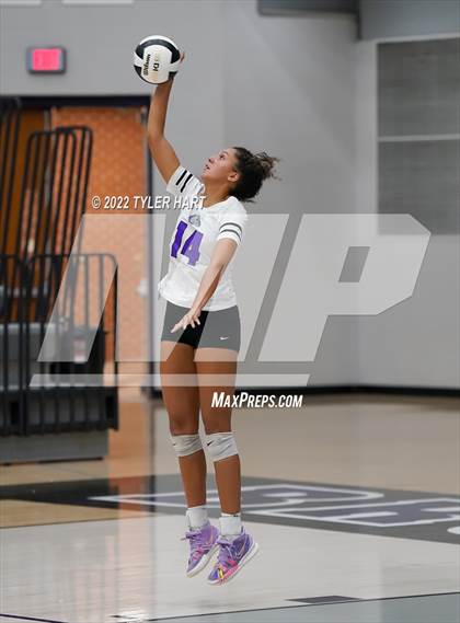 Thumbnail 2 in Floyd Central @ Brownsburg (Bulldog Challenge) photogallery.
