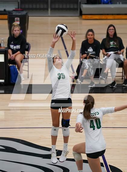 Thumbnail 1 in Floyd Central @ Brownsburg (Bulldog Challenge) photogallery.