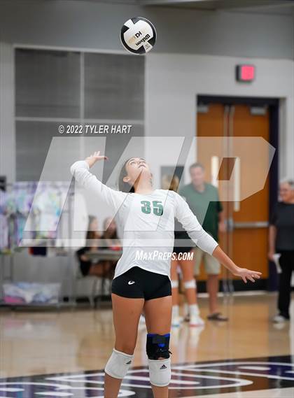 Thumbnail 3 in Floyd Central @ Brownsburg (Bulldog Challenge) photogallery.