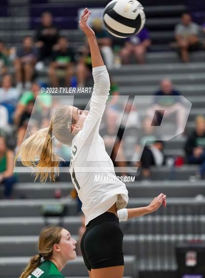 Thumbnail 2 in Floyd Central @ Brownsburg (Bulldog Challenge) photogallery.