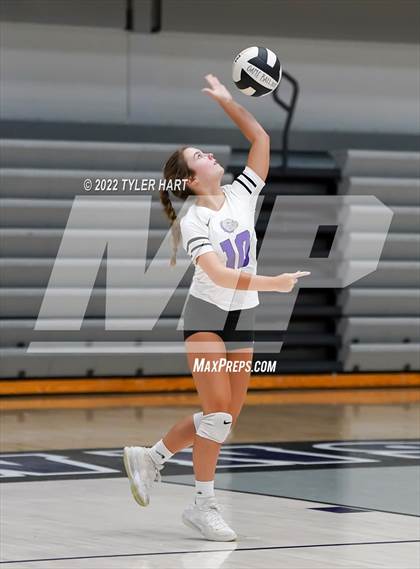 Thumbnail 1 in Floyd Central @ Brownsburg (Bulldog Challenge) photogallery.