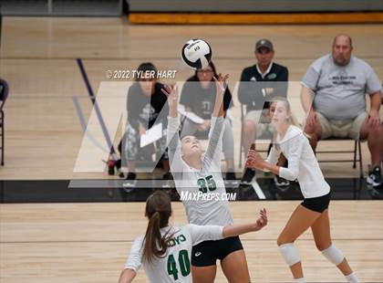 Thumbnail 1 in Floyd Central @ Brownsburg (Bulldog Challenge) photogallery.