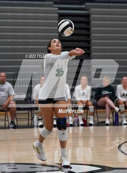 Thumbnail 2 in Floyd Central @ Brownsburg (Bulldog Challenge) photogallery.
