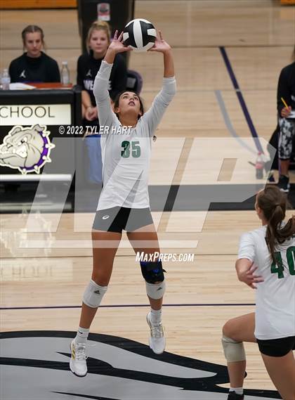 Thumbnail 3 in Floyd Central @ Brownsburg (Bulldog Challenge) photogallery.