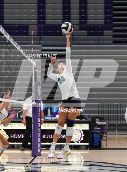Thumbnail 2 in Floyd Central @ Brownsburg (Bulldog Challenge) photogallery.
