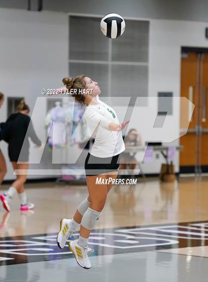 Thumbnail 1 in Floyd Central @ Brownsburg (Bulldog Challenge) photogallery.