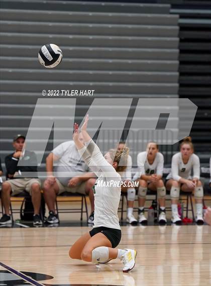 Thumbnail 2 in Floyd Central @ Brownsburg (Bulldog Challenge) photogallery.