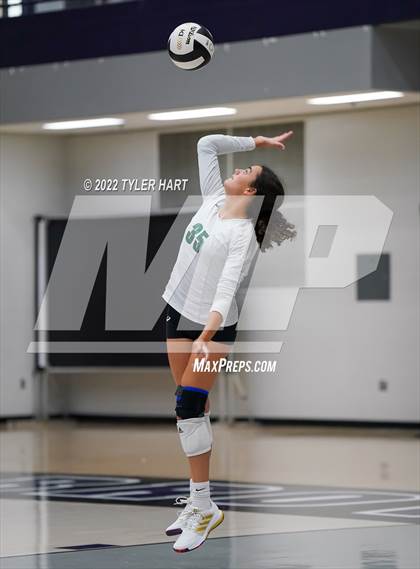 Thumbnail 2 in Floyd Central @ Brownsburg (Bulldog Challenge) photogallery.