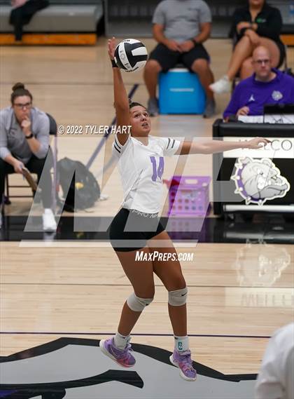 Thumbnail 3 in Floyd Central @ Brownsburg (Bulldog Challenge) photogallery.