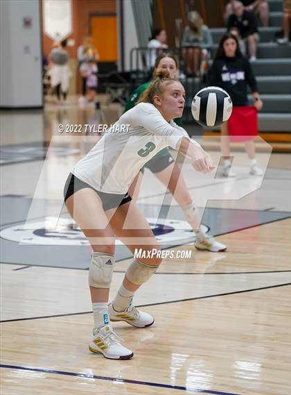 Thumbnail 3 in Floyd Central @ Brownsburg (Bulldog Challenge) photogallery.