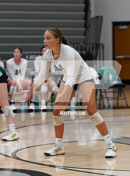 Thumbnail 2 in Floyd Central @ Brownsburg (Bulldog Challenge) photogallery.
