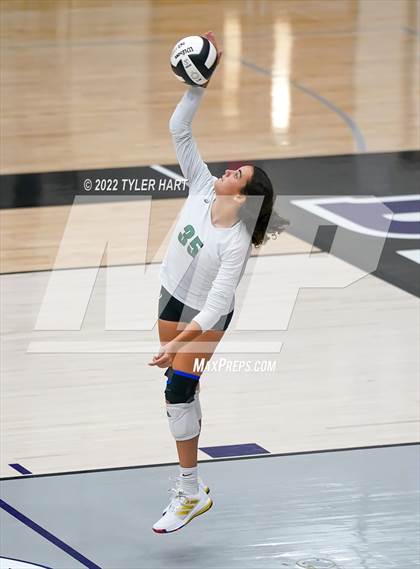 Thumbnail 3 in Floyd Central @ Brownsburg (Bulldog Challenge) photogallery.