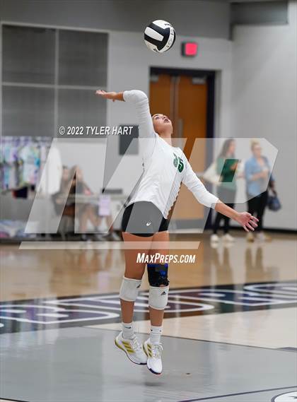 Thumbnail 2 in Floyd Central @ Brownsburg (Bulldog Challenge) photogallery.