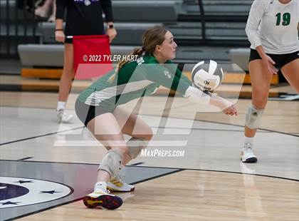 Thumbnail 3 in Floyd Central @ Brownsburg (Bulldog Challenge) photogallery.