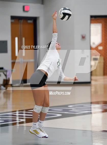 Thumbnail 2 in Floyd Central @ Brownsburg (Bulldog Challenge) photogallery.