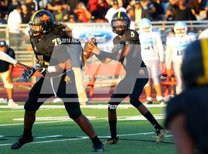 Thumbnail 1 in Compton vs. Dominguez (Hub City Bowl II) photogallery.