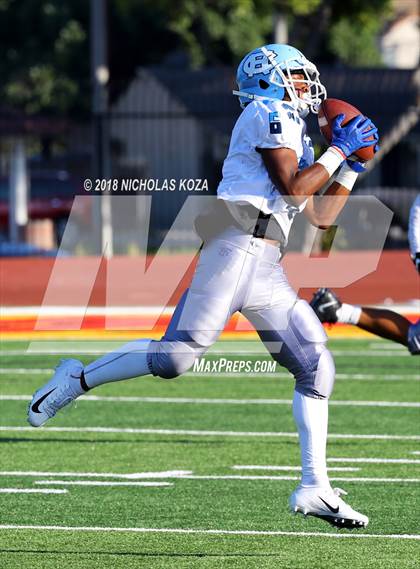 Thumbnail 3 in Compton vs. Dominguez (Hub City Bowl II) photogallery.