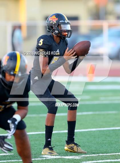 Thumbnail 2 in Compton vs. Dominguez (Hub City Bowl II) photogallery.