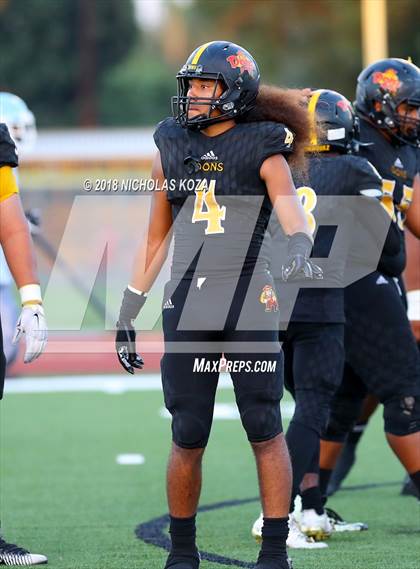 Thumbnail 3 in Compton vs. Dominguez (Hub City Bowl II) photogallery.