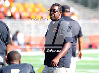 Thumbnail 2 in Compton vs. Dominguez (Hub City Bowl II) photogallery.
