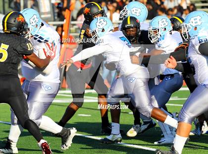 Thumbnail 1 in Compton vs. Dominguez (Hub City Bowl II) photogallery.