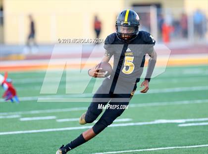 Thumbnail 3 in Compton vs. Dominguez (Hub City Bowl II) photogallery.