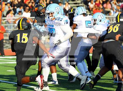 Thumbnail 3 in Compton vs. Dominguez (Hub City Bowl II) photogallery.